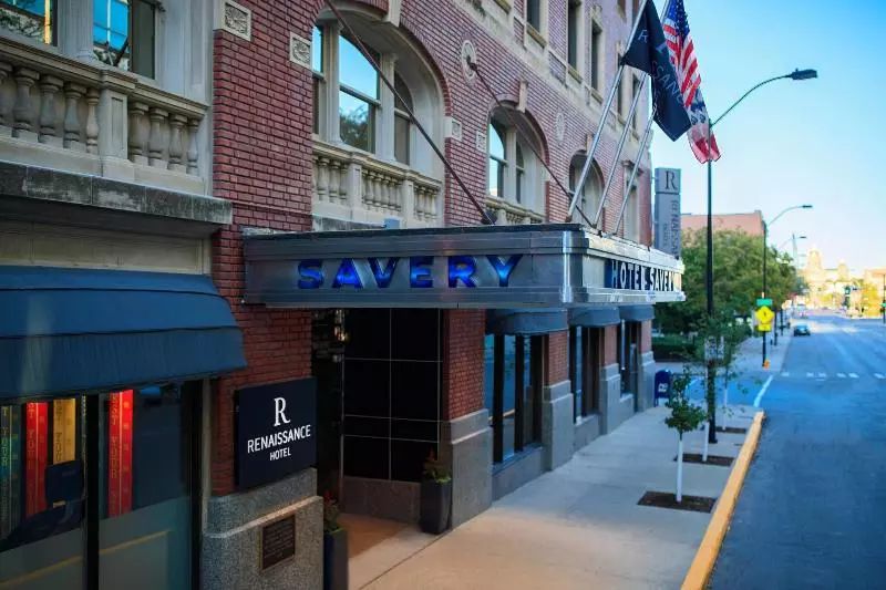 اتاق استاندارد با تخت بزرگ, Renaissance Des Moines Savery