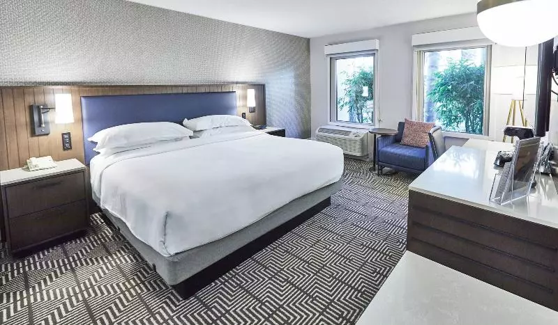 اتاق لوکس, Hotel Riu Plaza Fisherman's Wharf