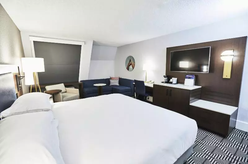 اتاق لوکس, Hotel Riu Plaza Fisherman's Wharf