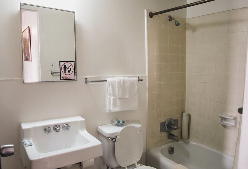 デラックススタジオ, Royal Grove Waikiki