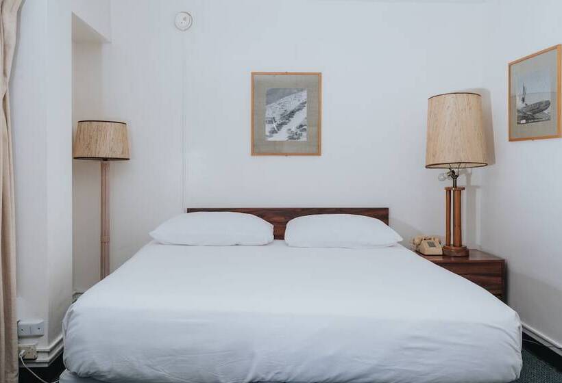 デラックススタジオ, Royal Grove Waikiki