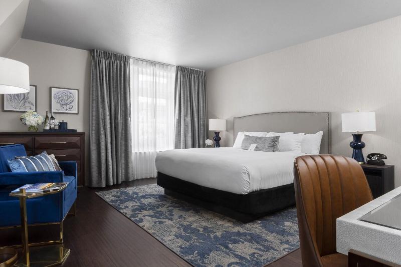 Номер Премиум, Seven Gables Inn, St. Louis West, A Tribute Portfolio