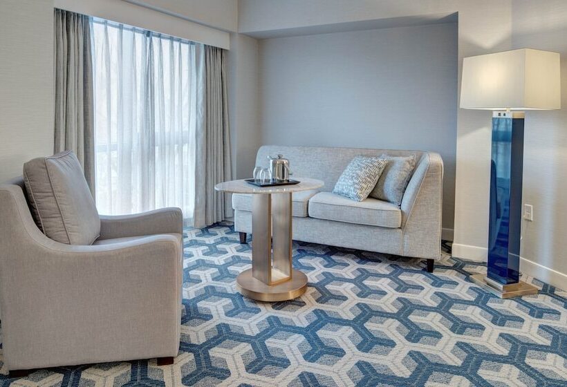 带2个双人床的标准工作室, Sheraton Eatontown