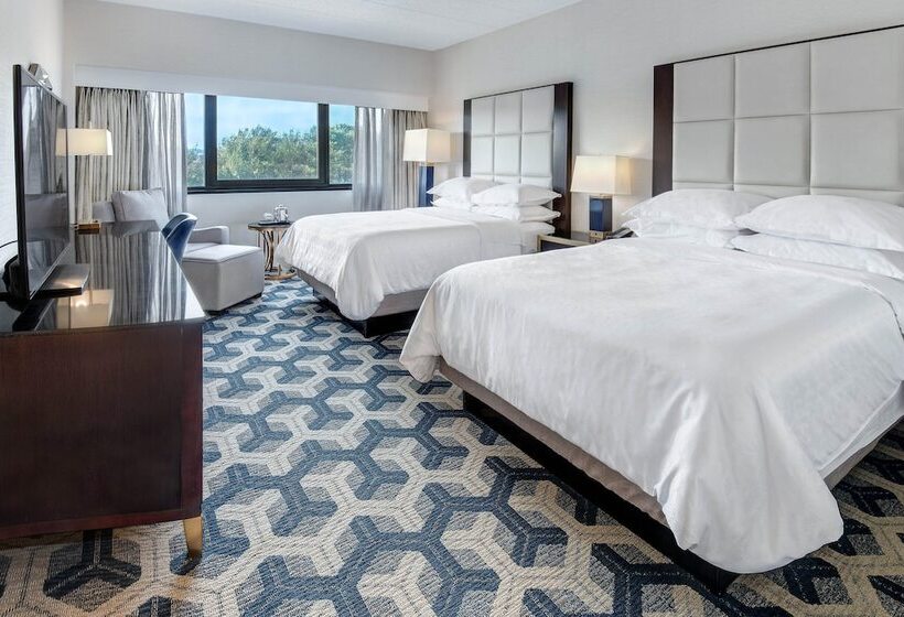 带2个双人床的标准工作室, Sheraton Eatontown