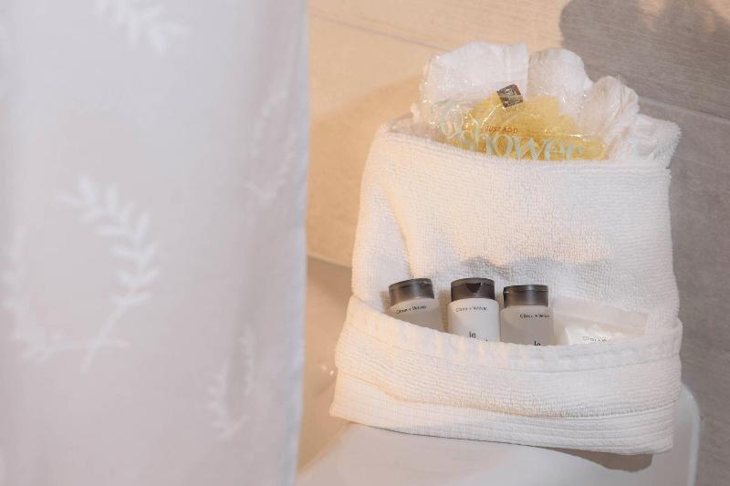 带大床的标准间, Sheraton Eatontown