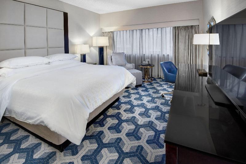 带大床的标准间, Sheraton Eatontown