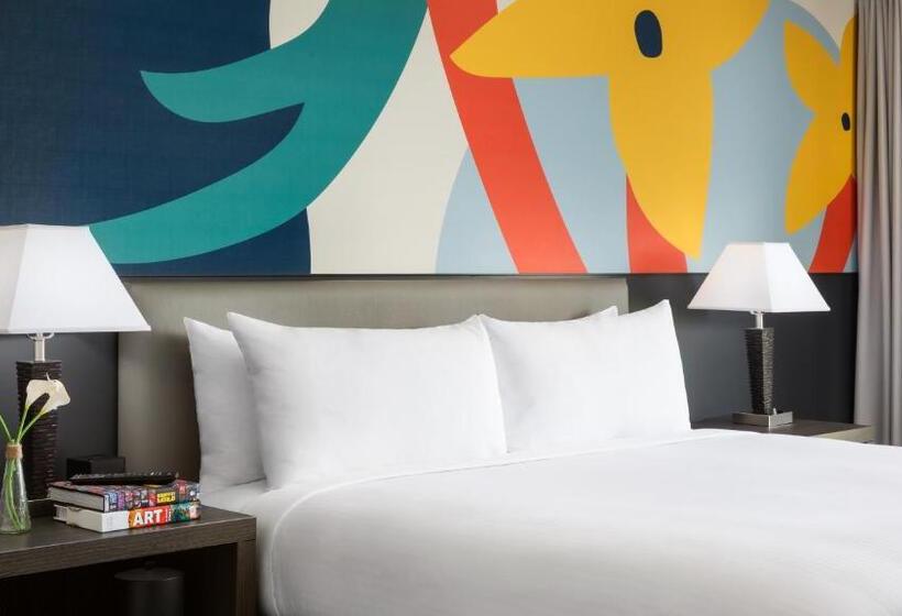 장애인을 위한 스탠다드 룸, Studio Allston Hotel Boston