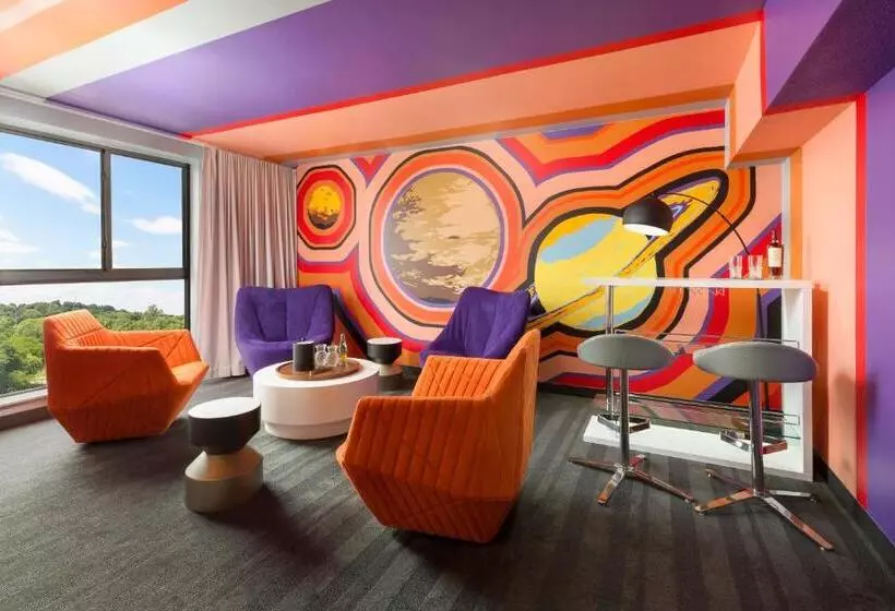 سوییت, Studio Allston Hotel Boston