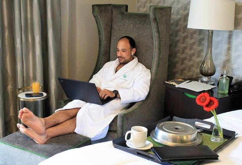 סוויטת ג'וניור, The St. Anthony, A Luxury Collection Hotel, San Antonio