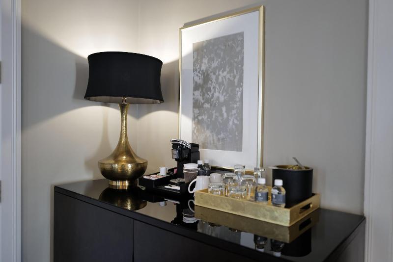 מיטת קינג בסוויטה, The St. Anthony, A Luxury Collection Hotel, San Antonio
