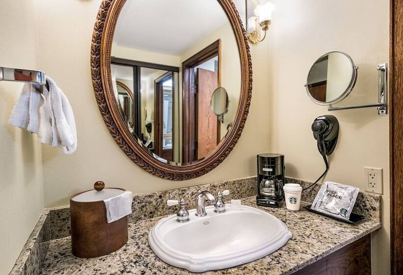 جناح عائلي, Winnemucca Inn & Casino