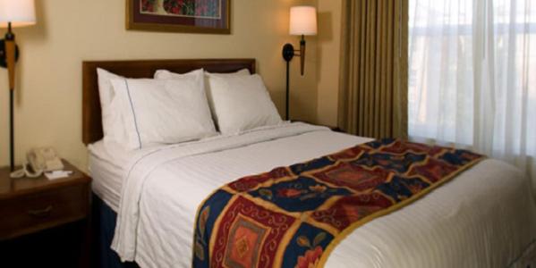 Suite Kingsize Bett, Hawthorn Extended Stay By Wyndham Fort Wayne