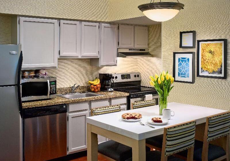 Люкс 2 Спальни, Sonesta Es Suites Tucson