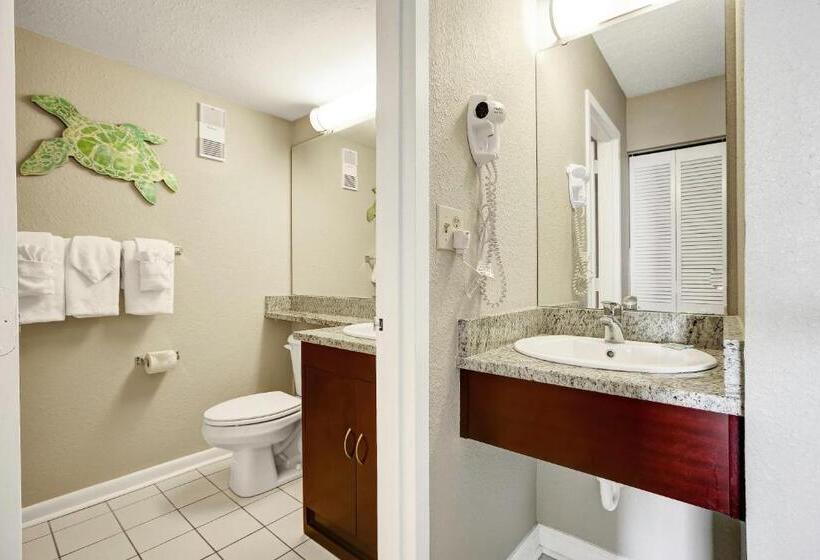 سوییت جونیور با چشمانداز دریا, Sands Ocean Club