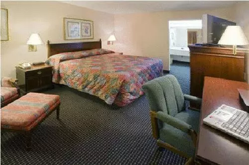 キングサイズベッドのスタンダードルーム, Americas Best Value Inn Laredo