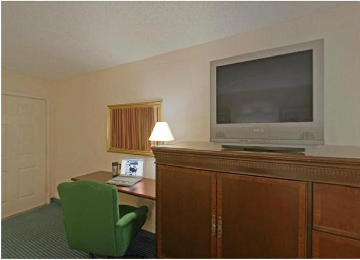 スタンダード４人部屋, Americas Best Value Inn Laredo