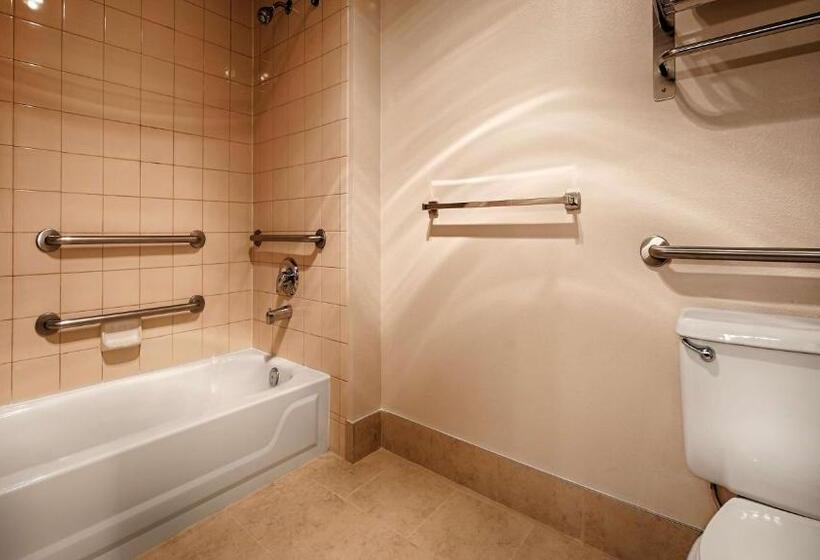 适合残疾人士使用的带超级大床的标准间, Best Western Alderwood