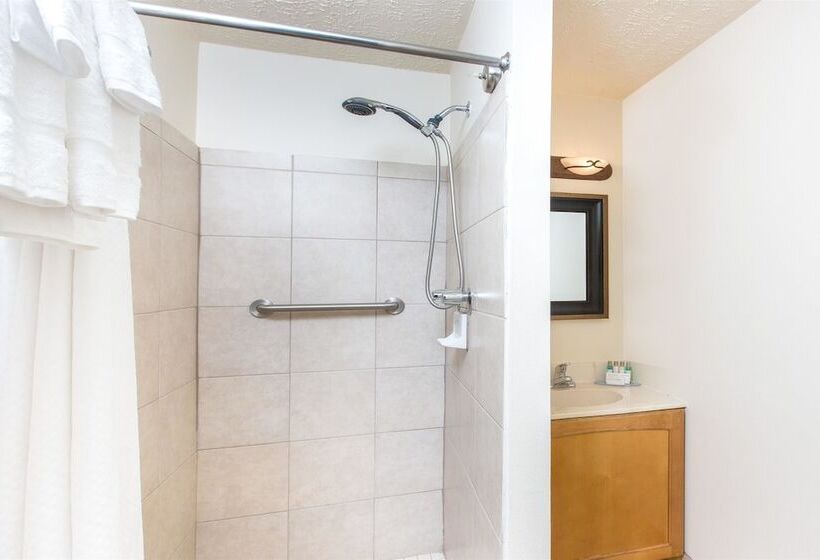 Люкс Вид на Море, Days Inn By Wyndham Maui Oceanfront