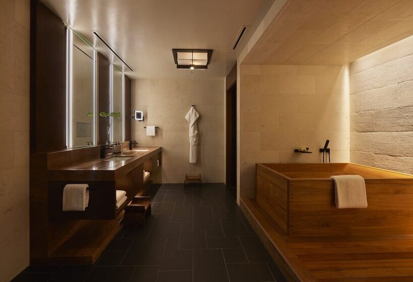 جناح دور أخير, Four Seasons Resort Lana I