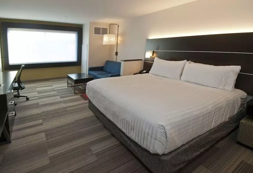 Sviitti, Holiday Inn Express & Suites Johnstown, An Ihg