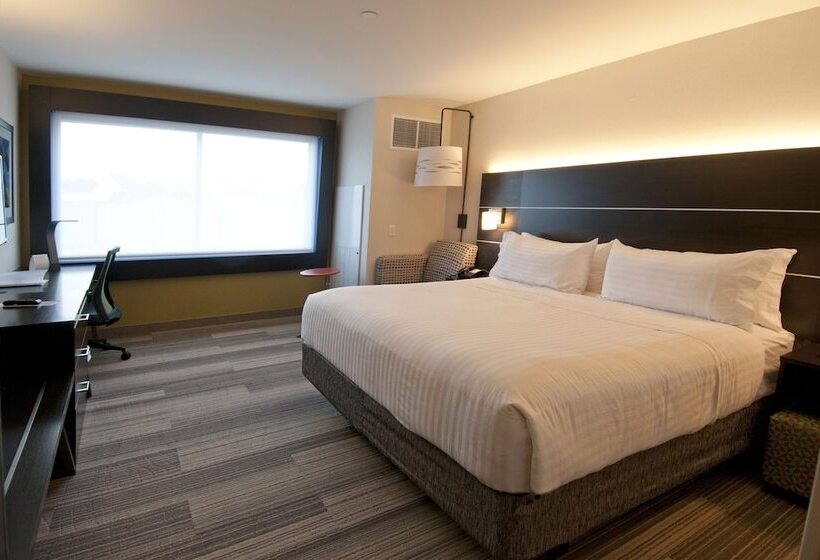 جناح, Holiday Inn Express & Suites Johnstown, An Ihg