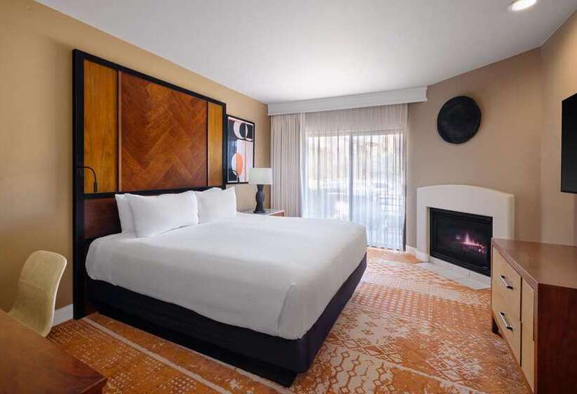 اتاق استاندارد با تخت بزرگ, Killington Mountain Lodge, Tapestry Collection By Hilton