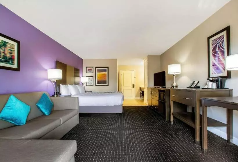 اتاق لوکس با تخت بزرگ, La Quinta By Wyndham Pomona