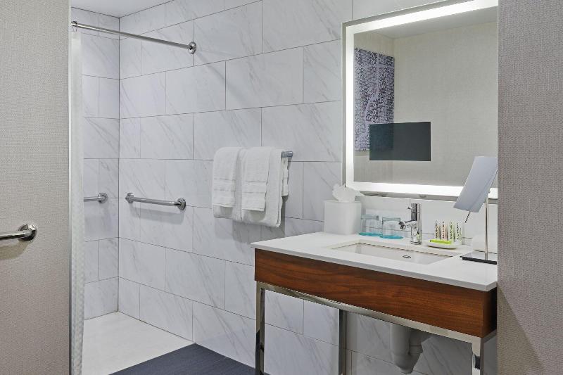 스탠다드 룸 킹사이즈 침대, Le Méridien Indianapolis