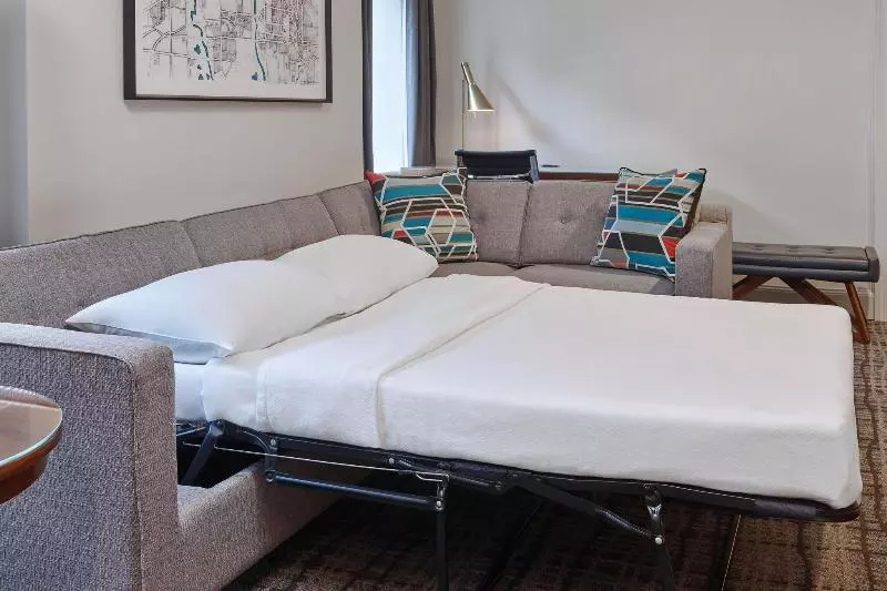 سوئیت با تخت بزرگ, Le Méridien Indianapolis