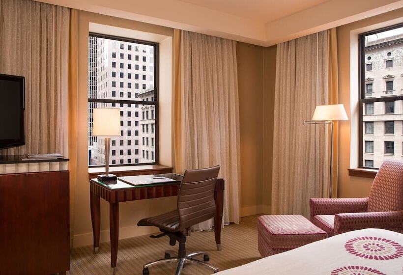 غرفة سوبيريور, Millennium Knickerbocker Chicago