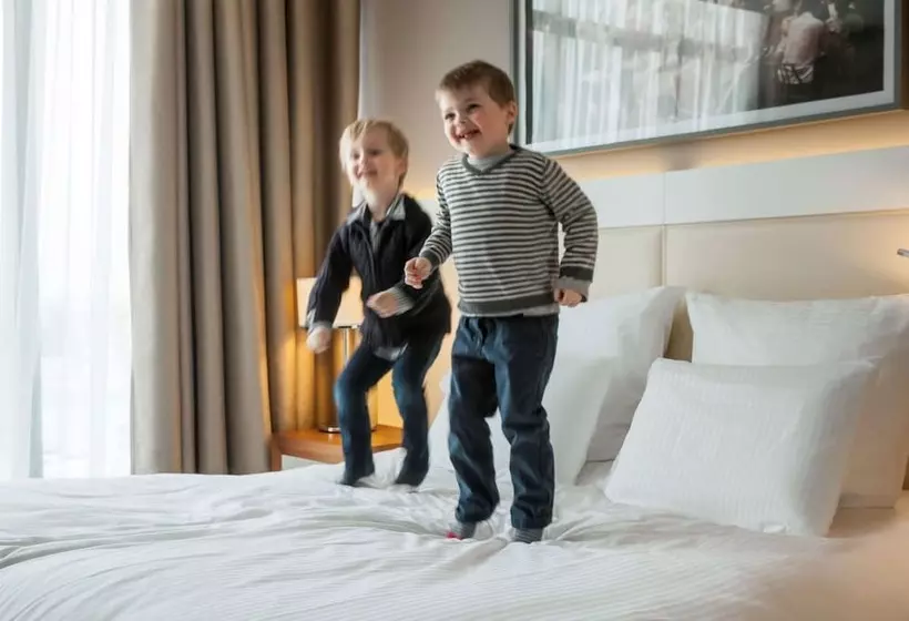 سوییت سوپریور, Pullman Miami Airport