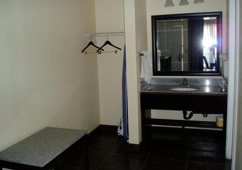 Номер Стандарт, Rockview Inn And Suites