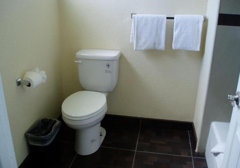 Номер Стандарт, Rockview Inn And Suites