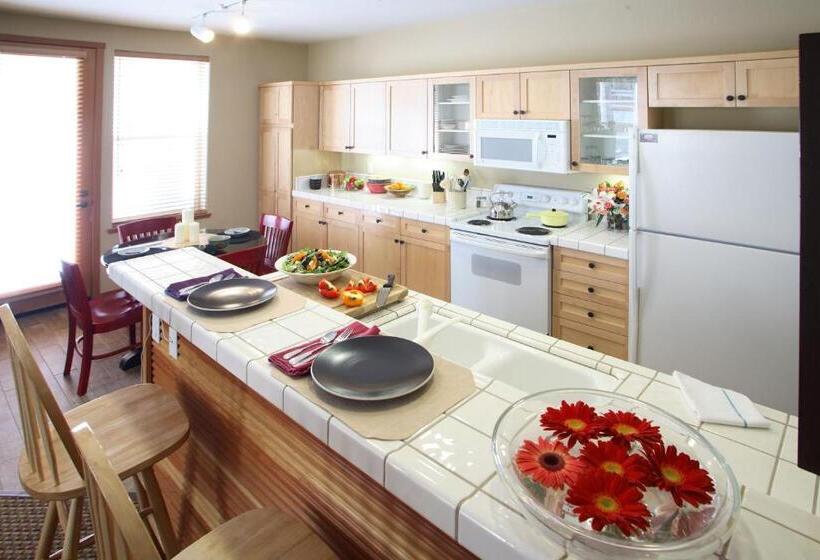 Люкс 2 Спальни, Squaw Valley Lodge