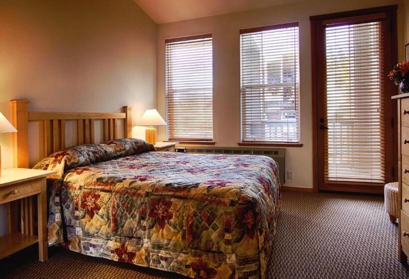 Люкс Премиум, Squaw Valley Lodge