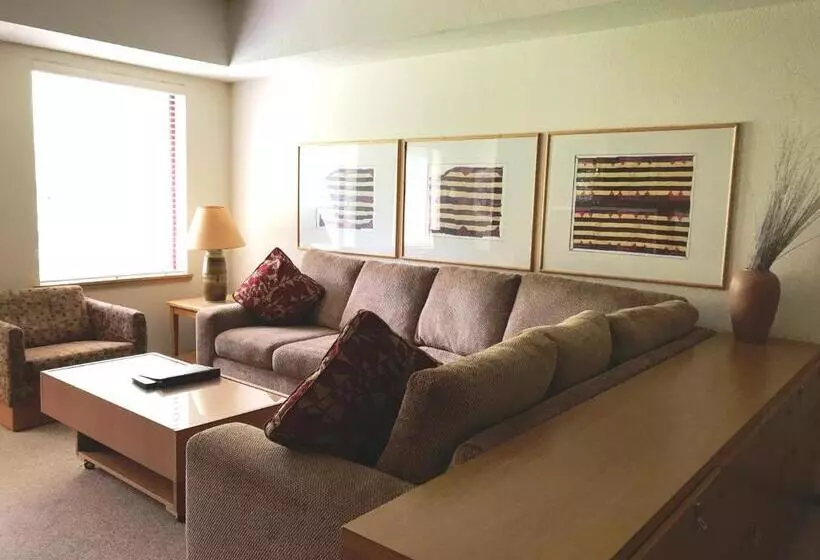 سوئیت پریمیوم, Squaw Valley Lodge