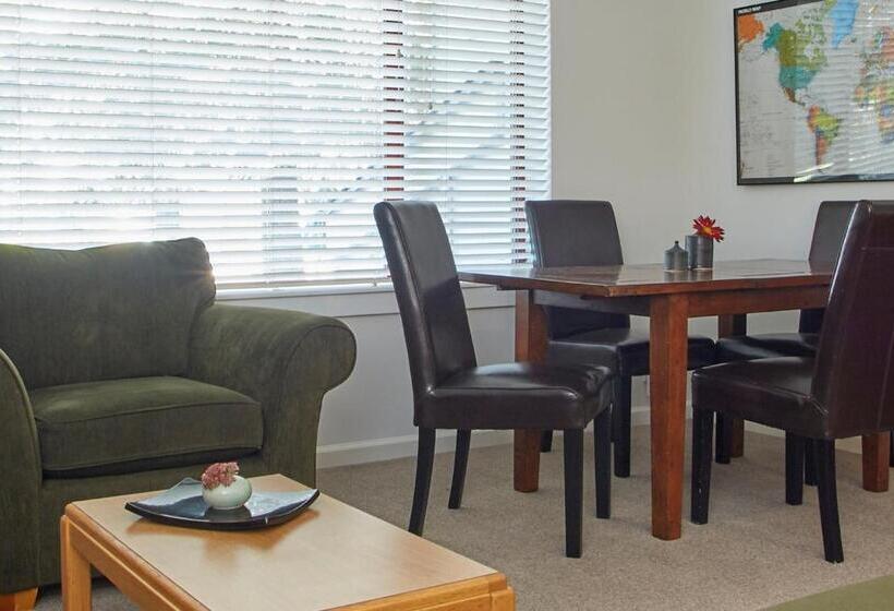 Студия Премиум, Squaw Valley Lodge