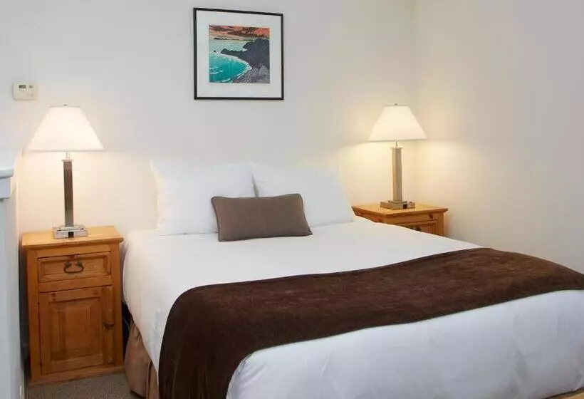 استودیوی پریمیوم, Squaw Valley Lodge