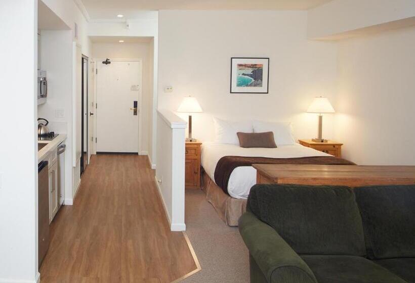 Студия Премиум, Squaw Valley Lodge