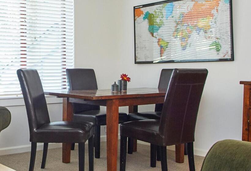 Студия Премиум, Squaw Valley Lodge