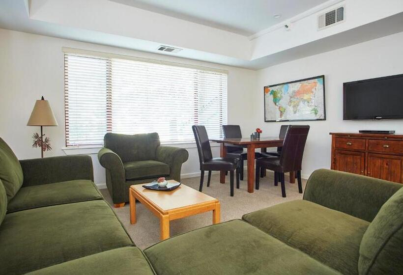 Студия Премиум, Squaw Valley Lodge