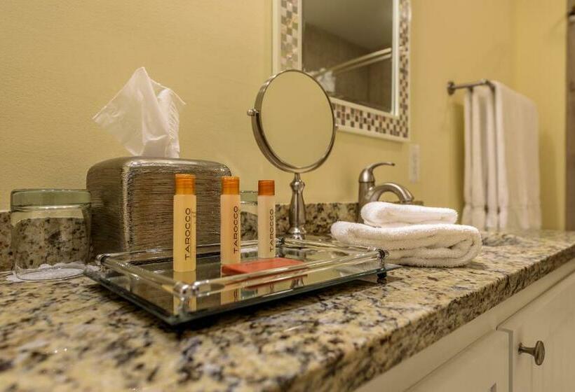 غرفة ديلوكس سرير كينج ذات إطلالة, St Michaels Harbour Inn, Marina And Spa