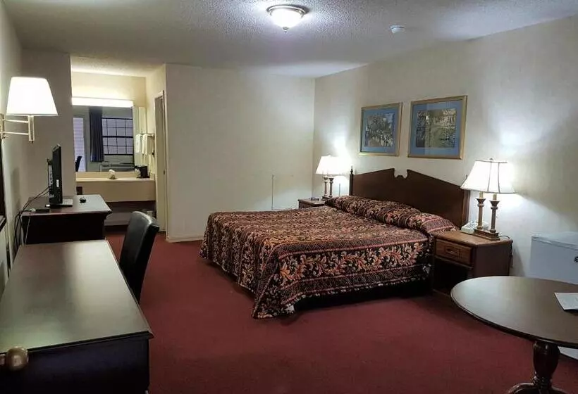 キングサイズベッドのスタンダードルーム, Swiss Village Inn