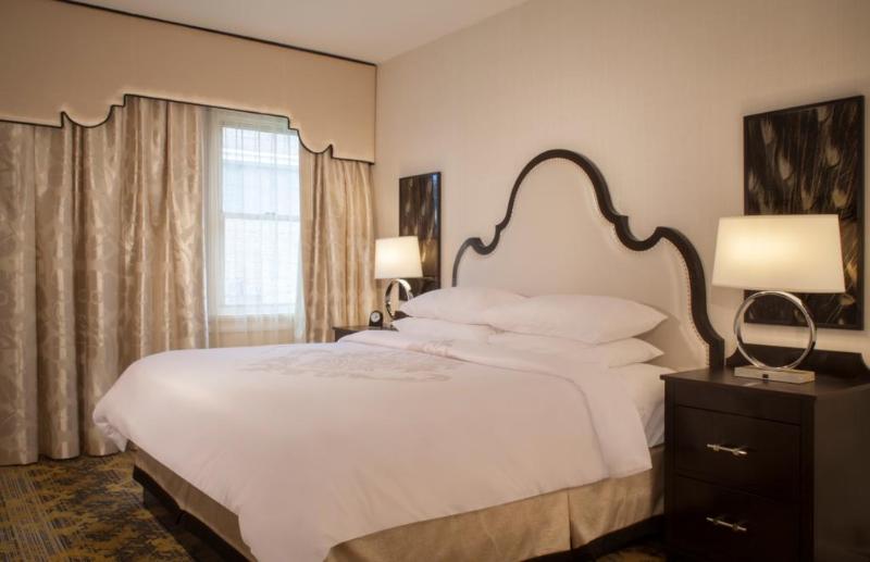 جناح جونيور, The Churchill Hotel Near Embassy Row