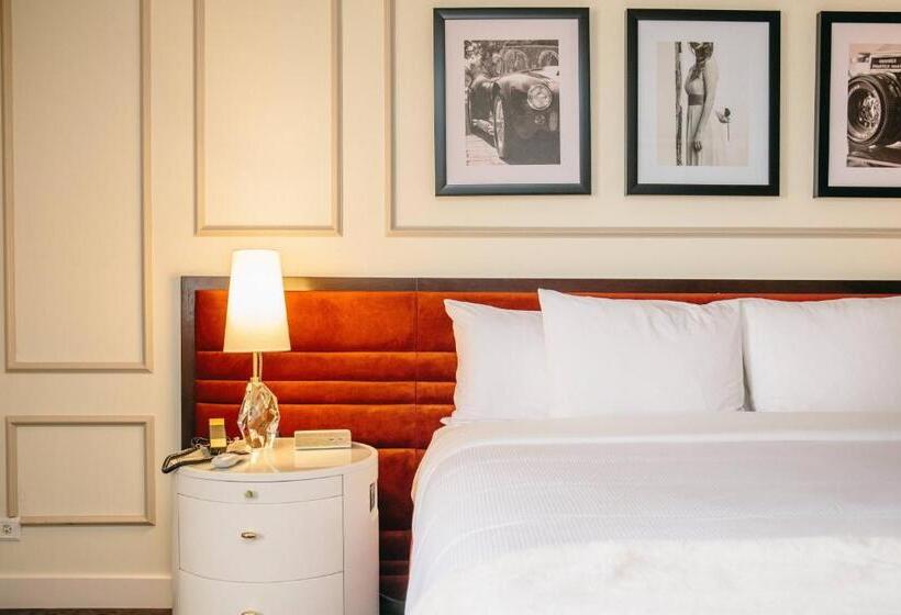 اتاق استاندارد با 2 تخت دوبل, The Drake Oak Brook, Autograph Collection