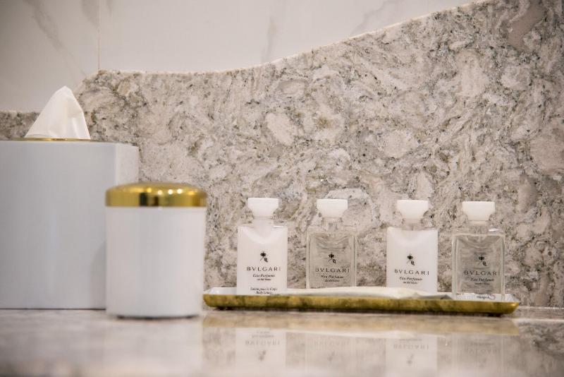 اتاق پرمیوم, The Drake Oak Brook, Autograph Collection