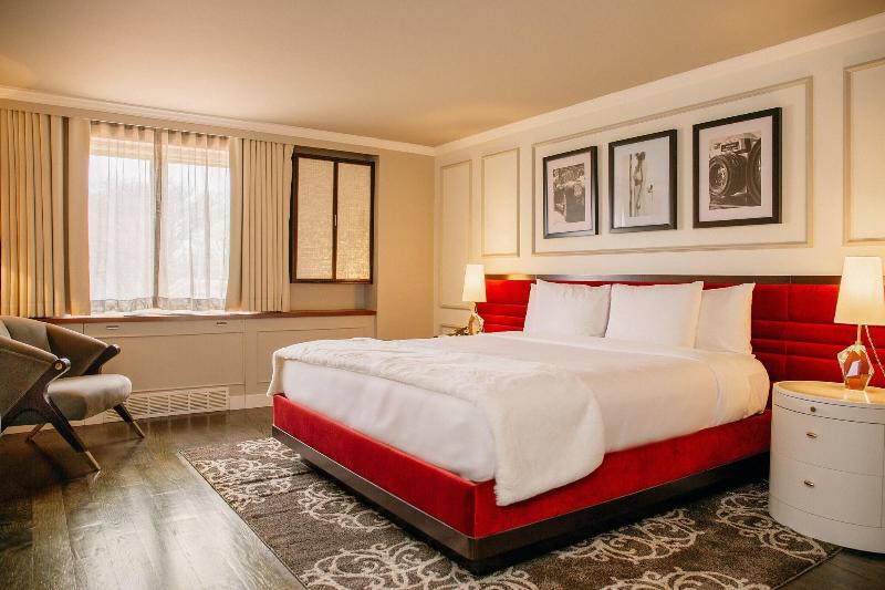 اتاق لوکس با تخت بزرگ, The Drake Oak Brook, Autograph Collection