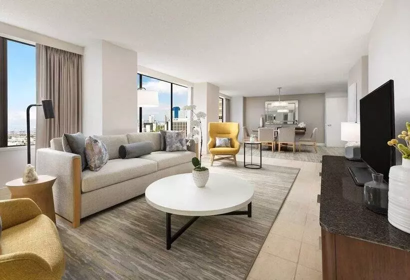 سوئیت پرزیدنت, The Westin Long Beach