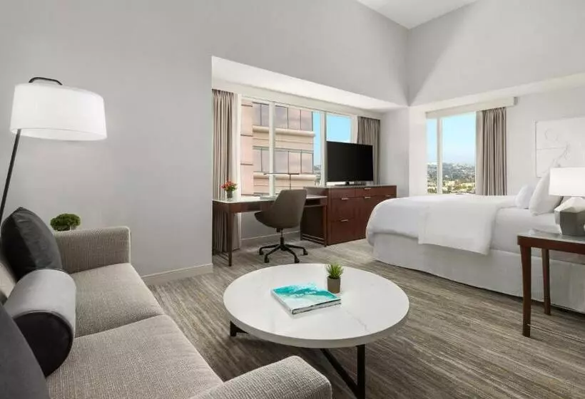 سوئیت اجرایی با تخت کینگ, The Westin Long Beach