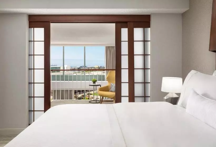 سوئیت با تخت بزرگ, The Westin Long Beach